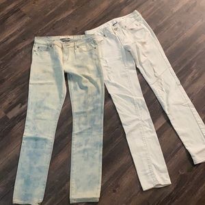 “Like Brand New” American Eagle Skinny Jeans.